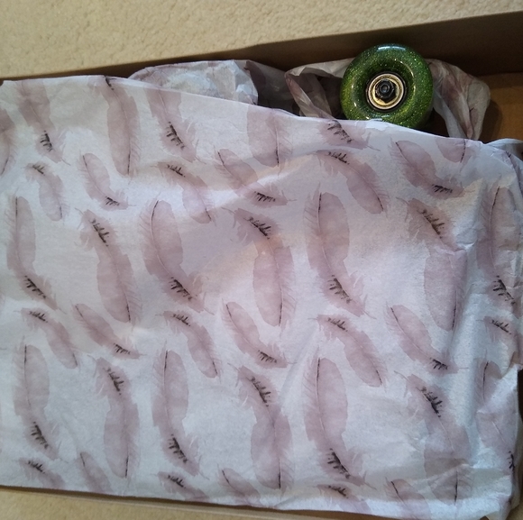 Rollstar Roller Skates Sequin Ankle Boot in Sassy Green Leopard, size 7. - Picture 8 of 9